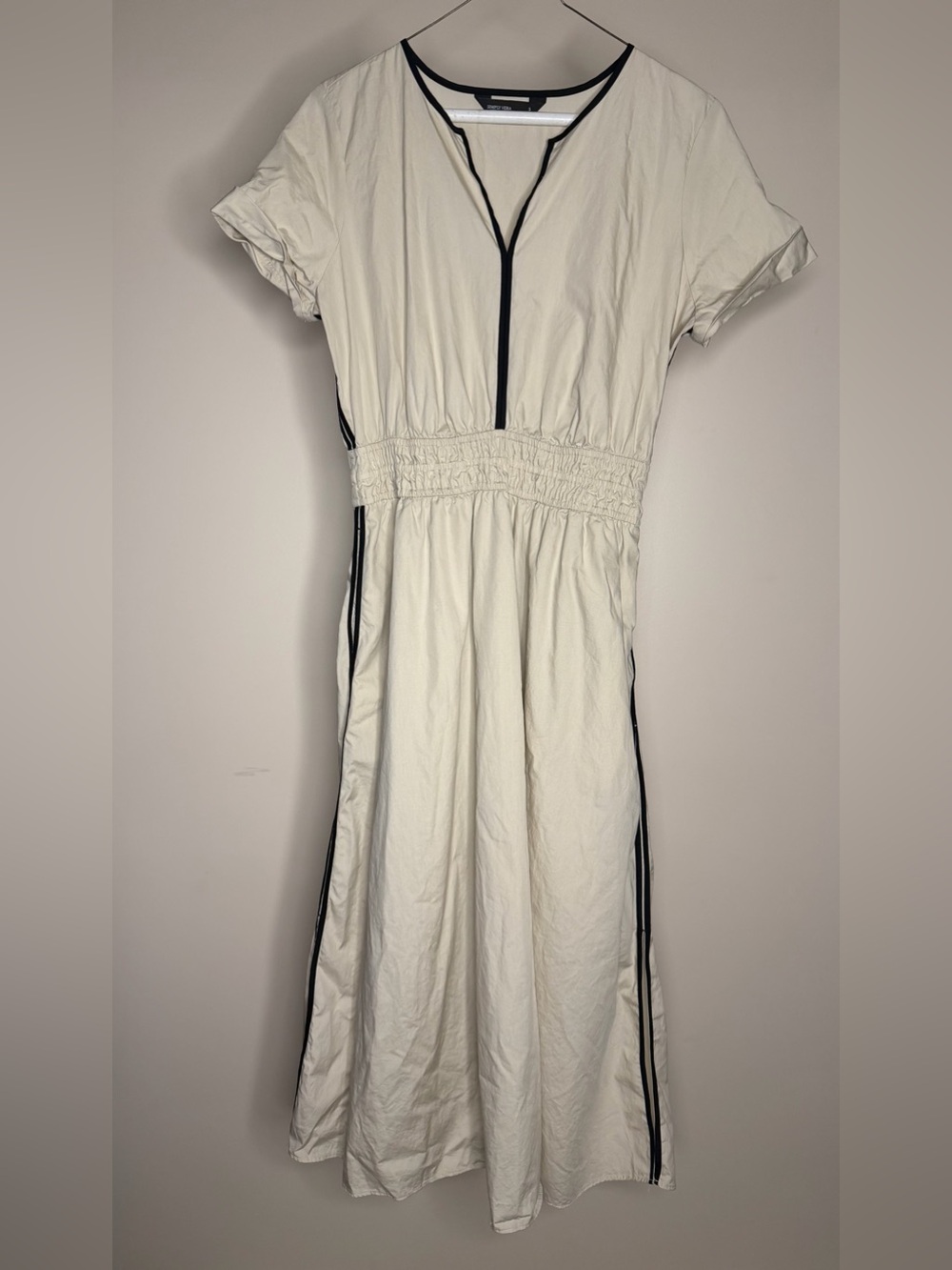 Simply Vera Vera Wang Cream Midi Dress with Black Trim